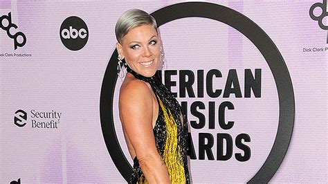 p!nk nude|Pink posts ‘embarrassing’ nude photo taken by husband Carey Hart